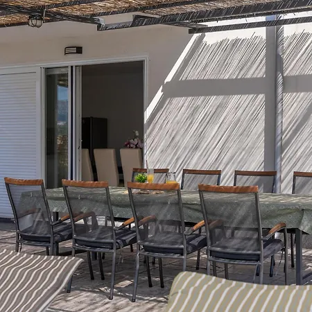 Appartement 3 Bedroom With Private Pool Split