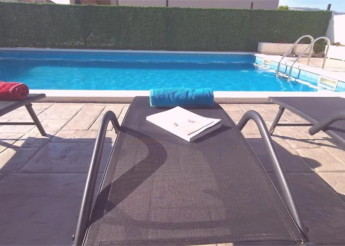 3 Bedroom With Private Pool Split